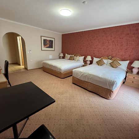 Golden Chain Country Plaza Motel 홀스갭 외부 사진