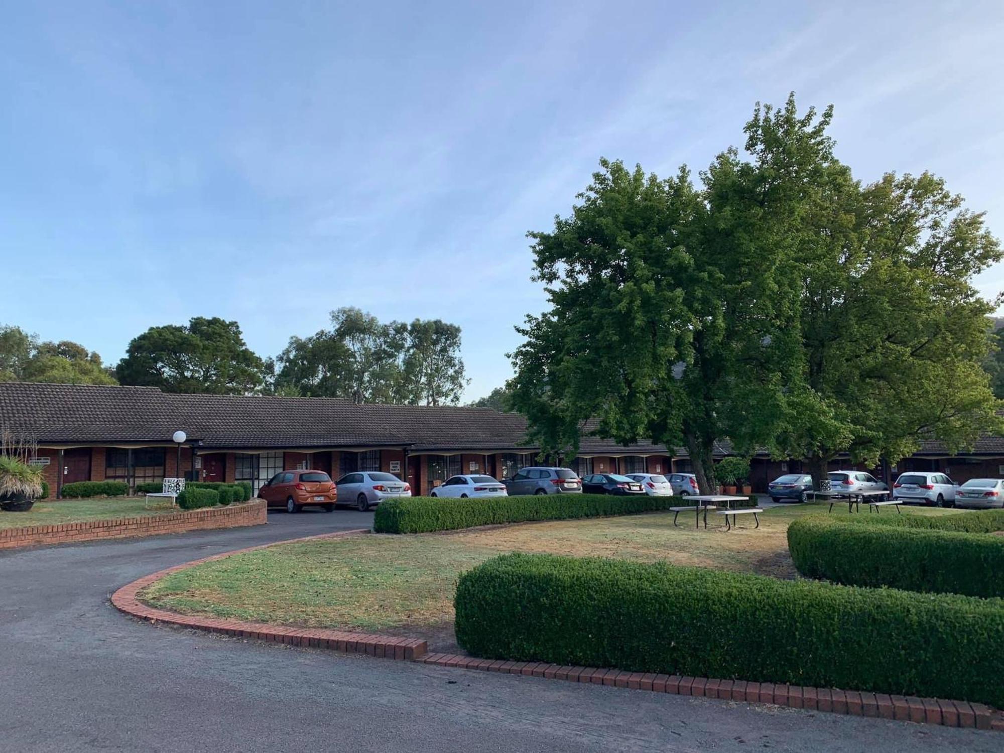 Golden Chain Country Plaza Motel 홀스갭 외부 사진